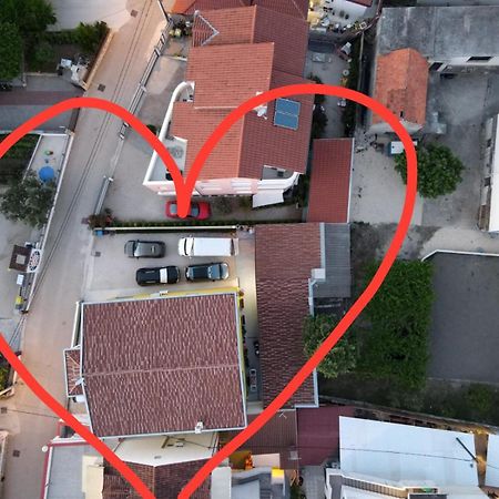 Apartments Luka Pakoštane Kültér fotó